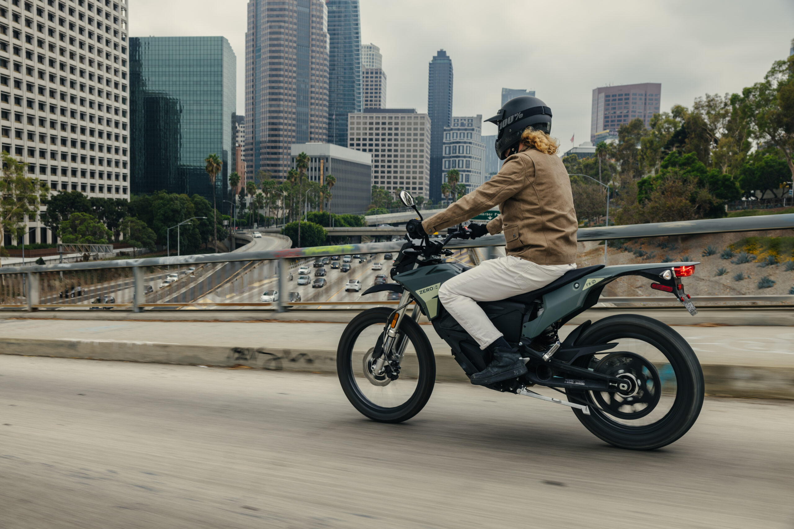 Zero FX Dual Sport, Lifestyle