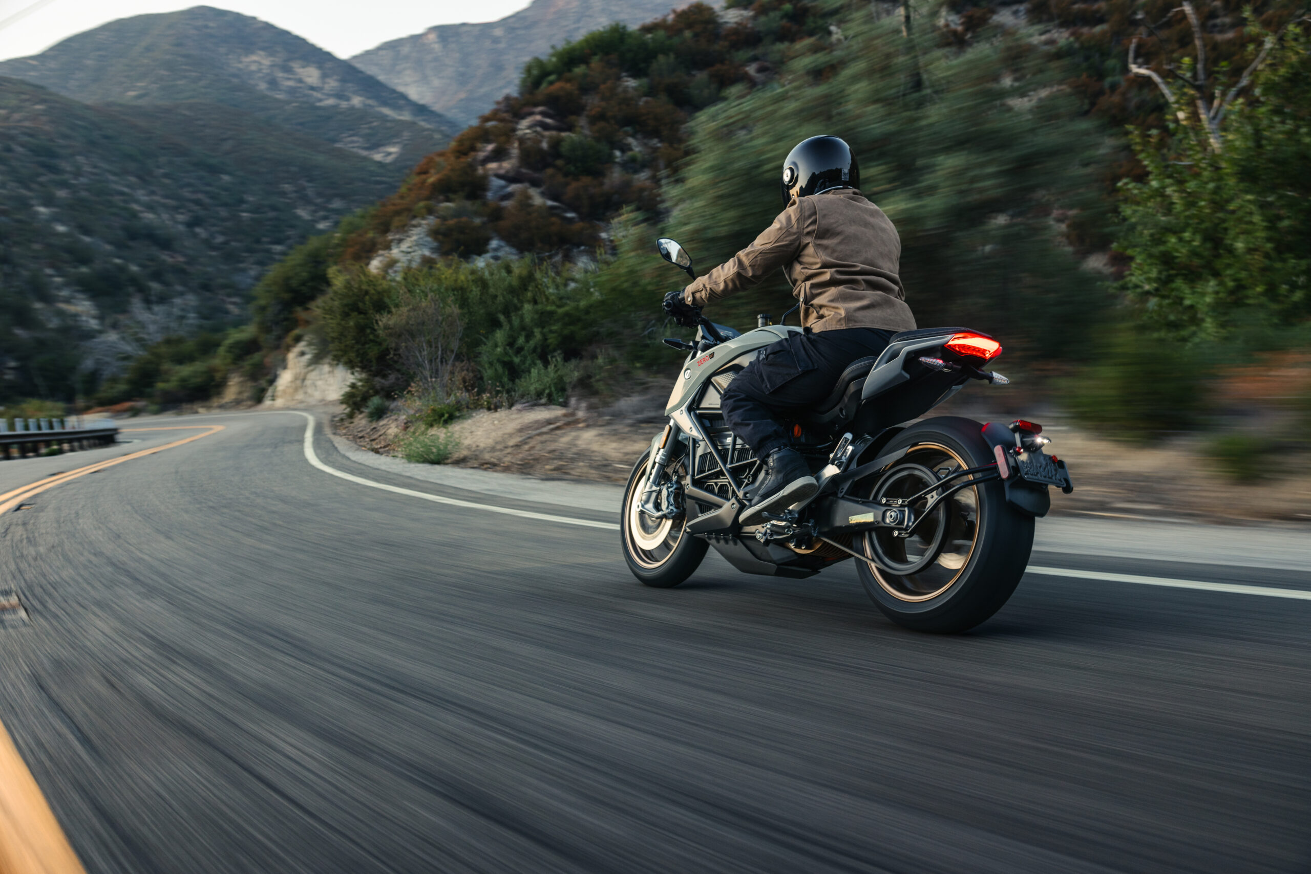Zero SR/F Street Motorcycle, Lifestyle