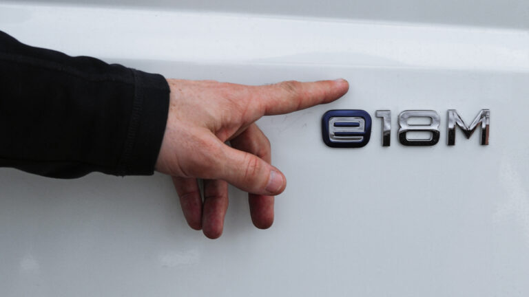 Exterior side profile of e16M